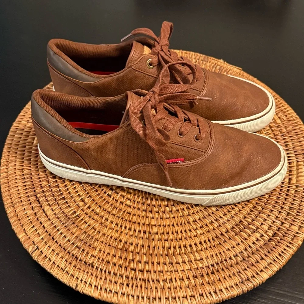 Men's Levi’s brown Casual Sneakers - Picture 3 of 8